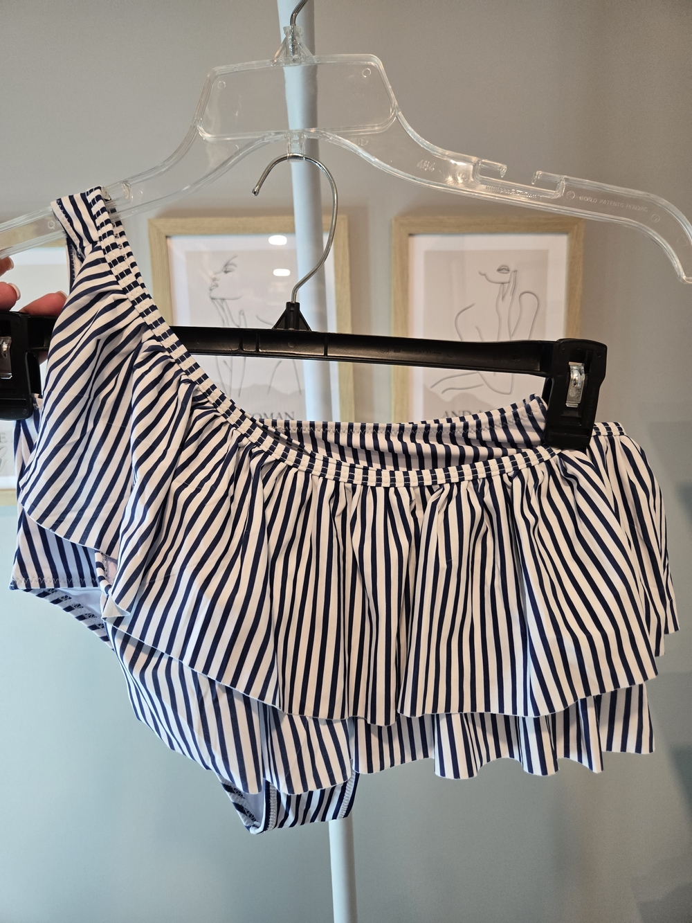 ☀️👙⛱️ NWT Cupshe Navy and White Striped One-Shoulder Ruffle Bikini Top